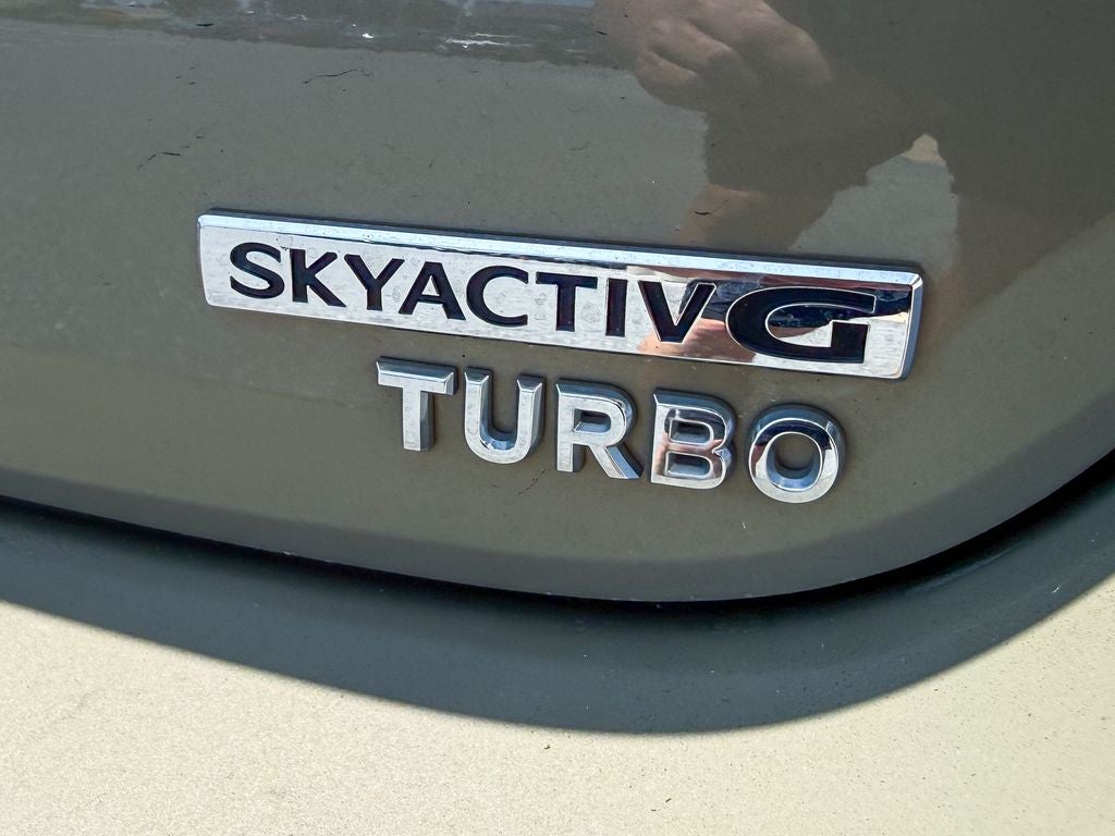 2024 Mazda Mazda3 2.5 Carbon Turbo