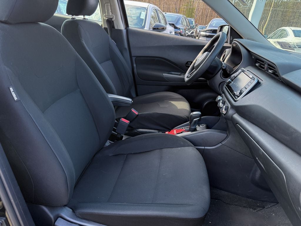 2023 Nissan Kicks S