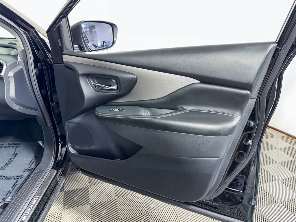 2023 Nissan Murano SL