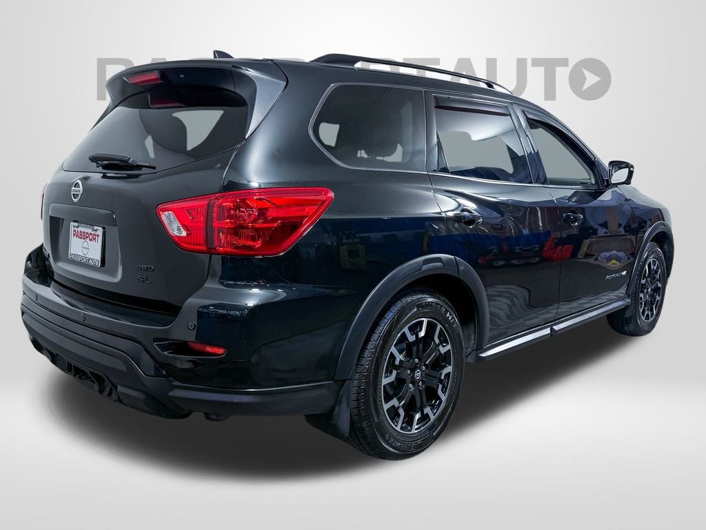 2020 Nissan Pathfinder SL