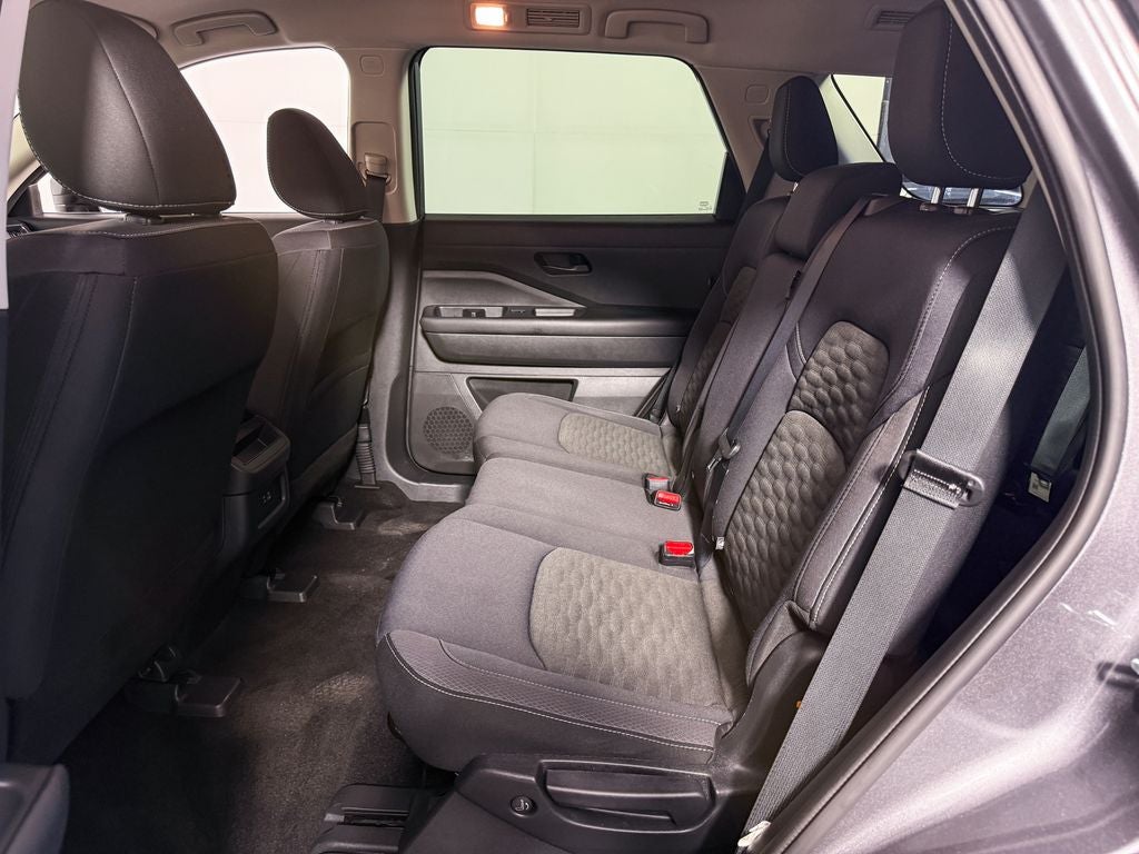 2024 Nissan Pathfinder S