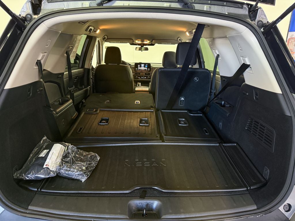 2024 Nissan Pathfinder S