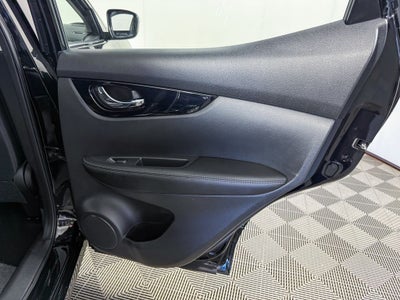 2022 Nissan Rogue Sport SV