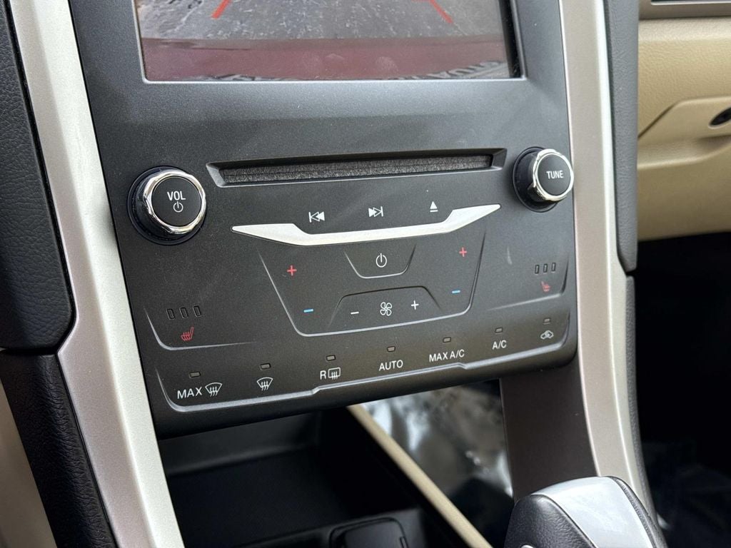 2015 Ford Fusion Hybrid SE