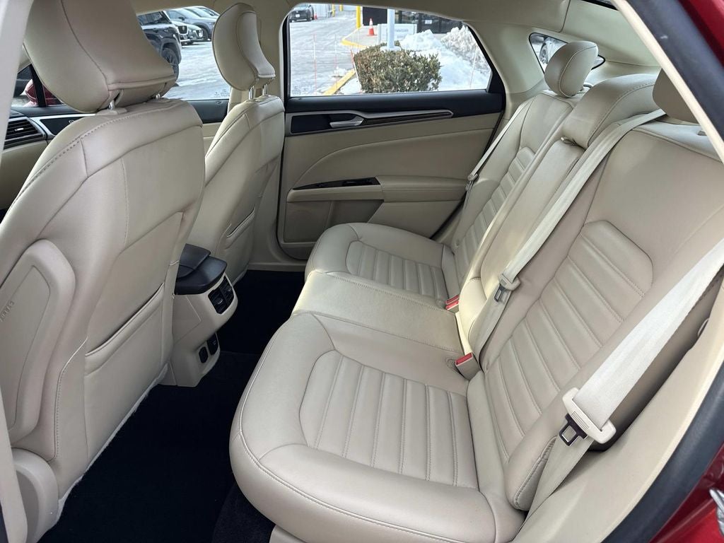 2015 Ford Fusion Hybrid SE