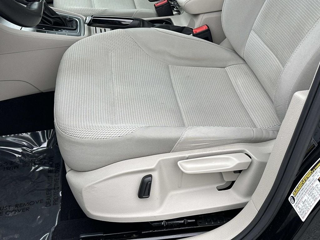 2016 Volkswagen Golf TSI S 4-Door