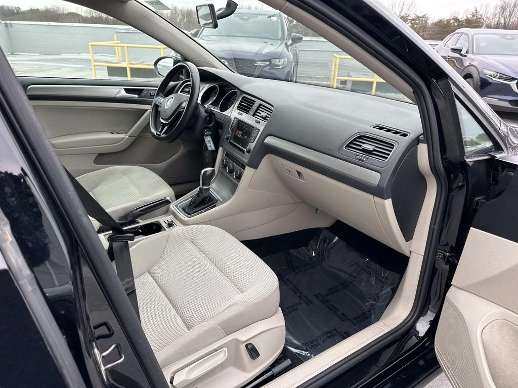 2016 Volkswagen Golf TSI S 4-Door