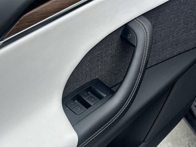 2023 Tesla Model X Standard Range