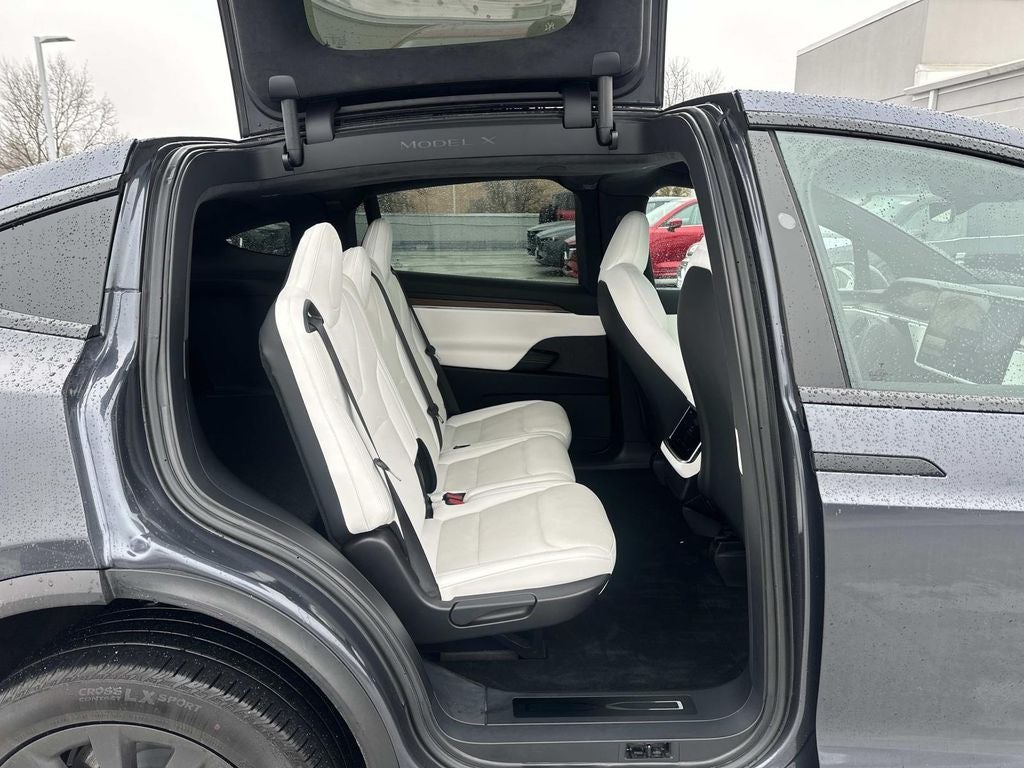 2023 Tesla Model X Standard Range
