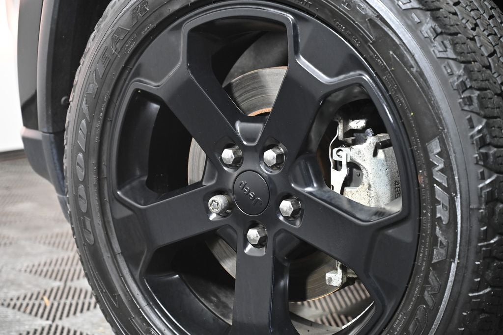 2021 Jeep Grand Cherokee Freedom Edition