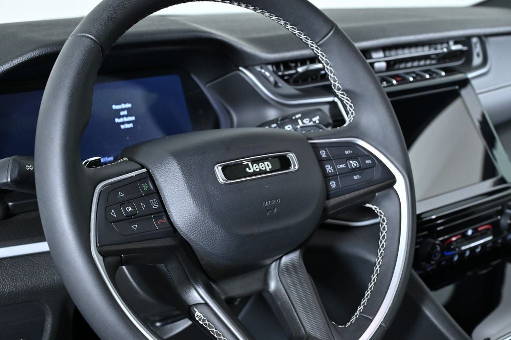 2024 Jeep Grand Cherokee L Laredo