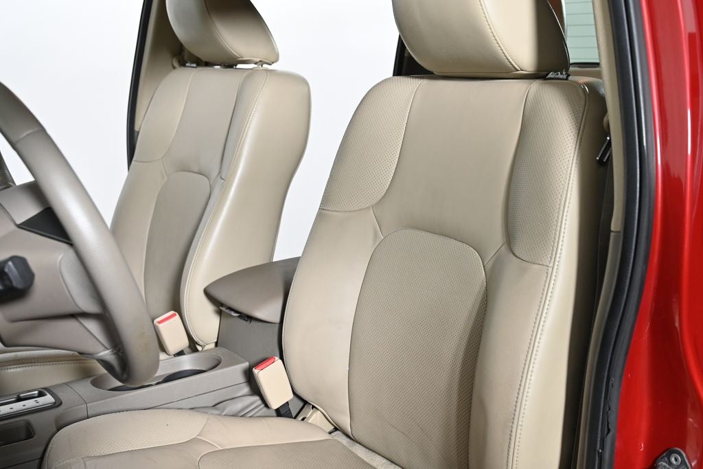 2010 Nissan Frontier LE
