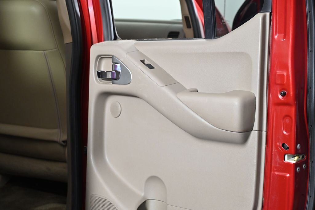 2010 Nissan Frontier LE