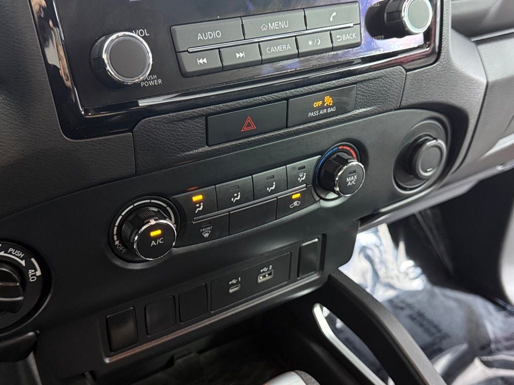 2022 Nissan Frontier SV