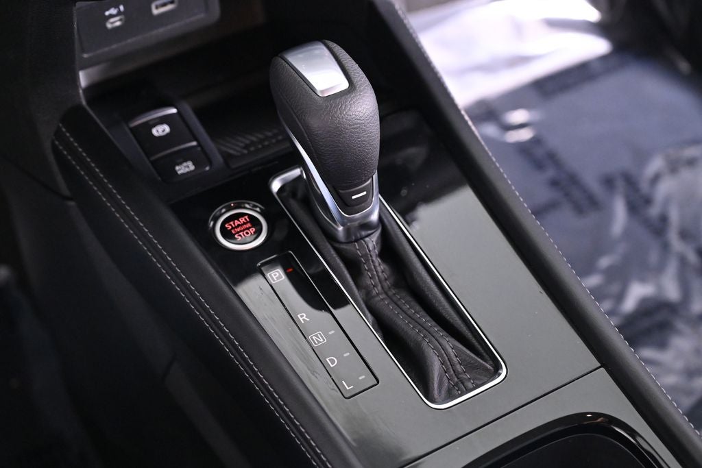 2023 Nissan Kicks SR Nissan Certified