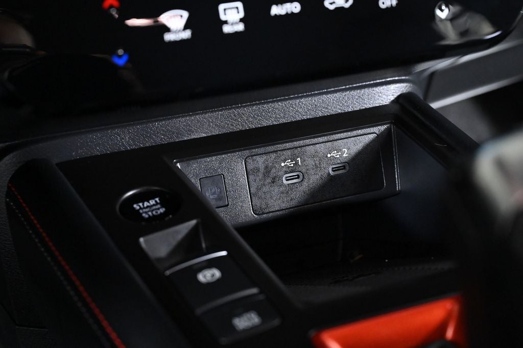 2025 Nissan Kicks SR Nissan Certified