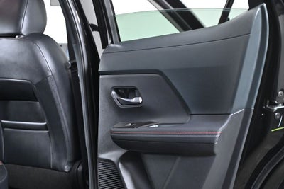 2025 Nissan Kicks SR Nissan Certified