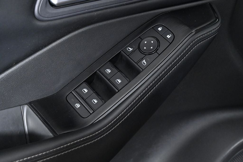 2024 Nissan Rogue SV Nissan Certified