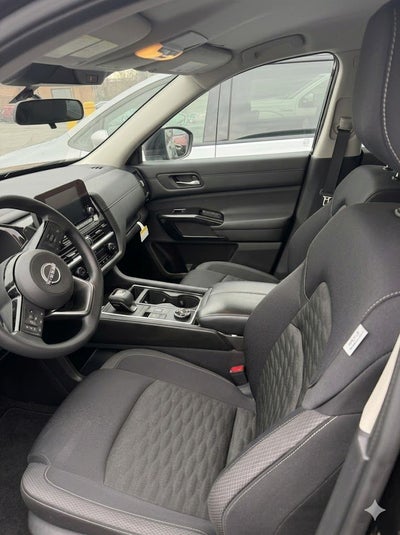 2022 Nissan Pathfinder S