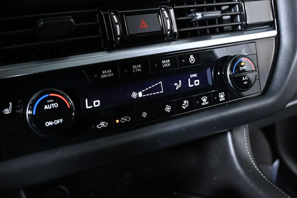 2024 Nissan Pathfinder SL Nissan Certified