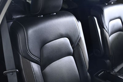 2022 Nissan Pathfinder SL Certified Select