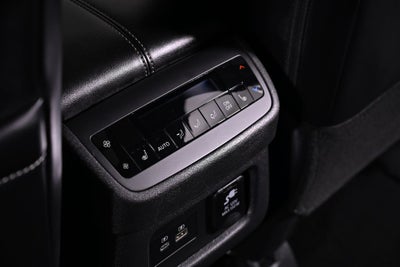 2025 Nissan Pathfinder Platinum Nissan Certified