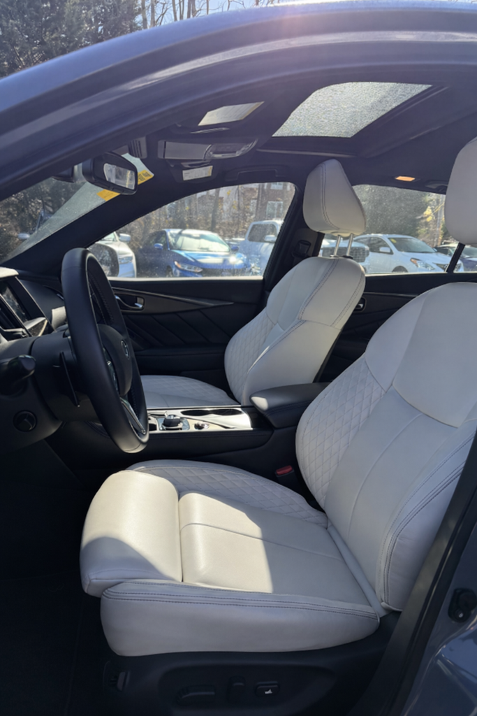 2023 INFINITI Q50 Red Sport 400