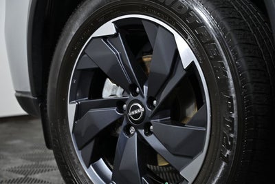 2024 Nissan Rogue SV Premium Nissan Certified