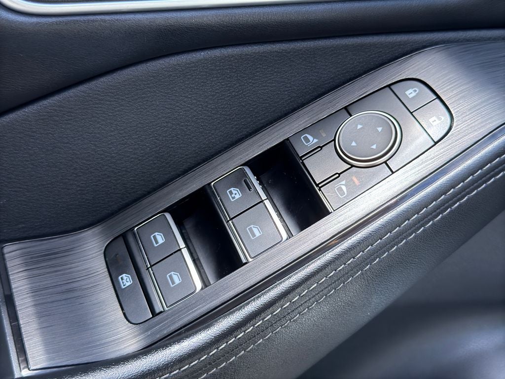 2023 Nissan Rogue Platinum Certified Select