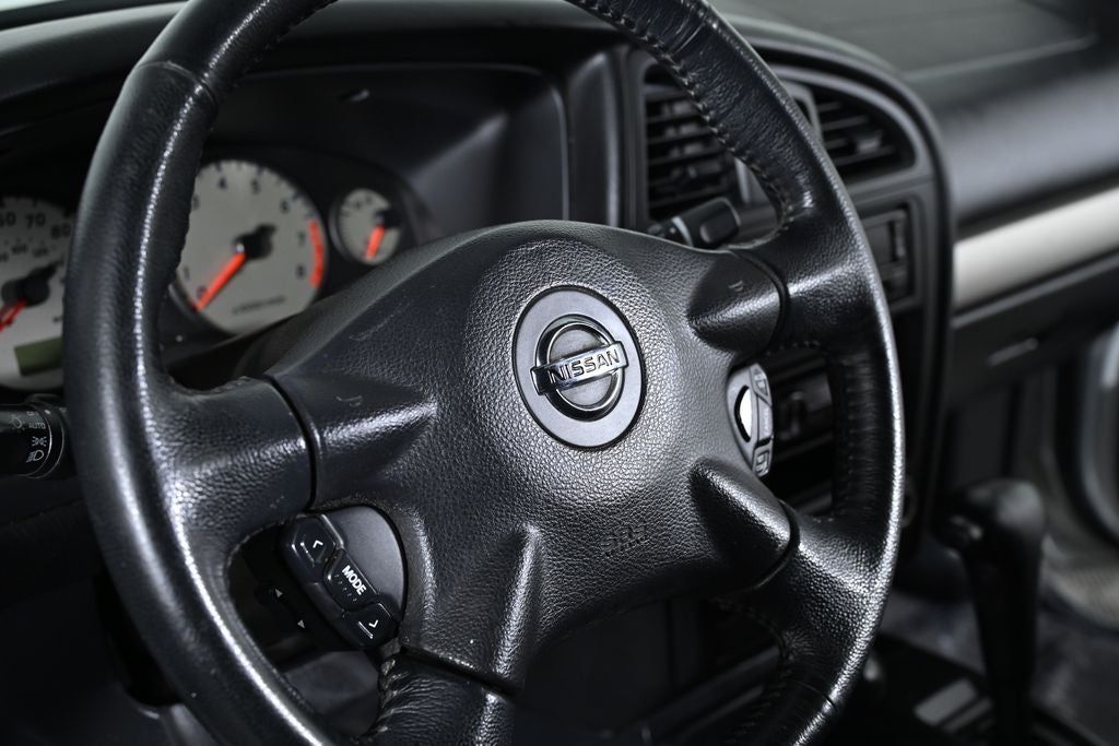 2004 Nissan Pathfinder SE