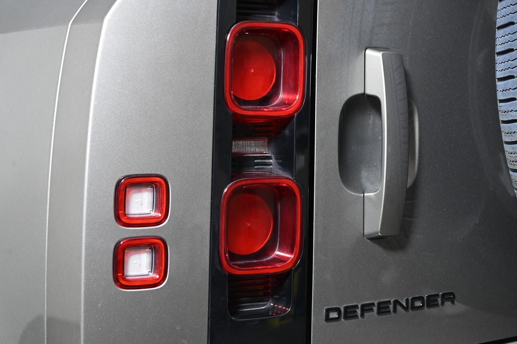 2023 Land Rover Defender 110 S