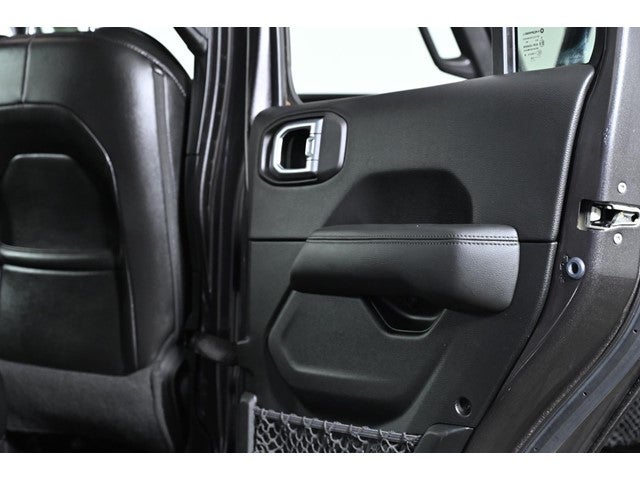 2020 Jeep Wrangler Unlimited Sahara Altitude