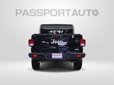 2022 Jeep Gladiator Overland