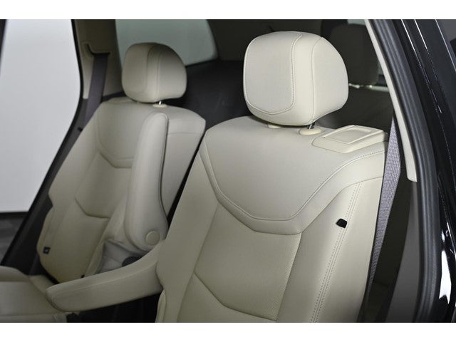 2024 Cadillac XT6 FWD Premium Luxury