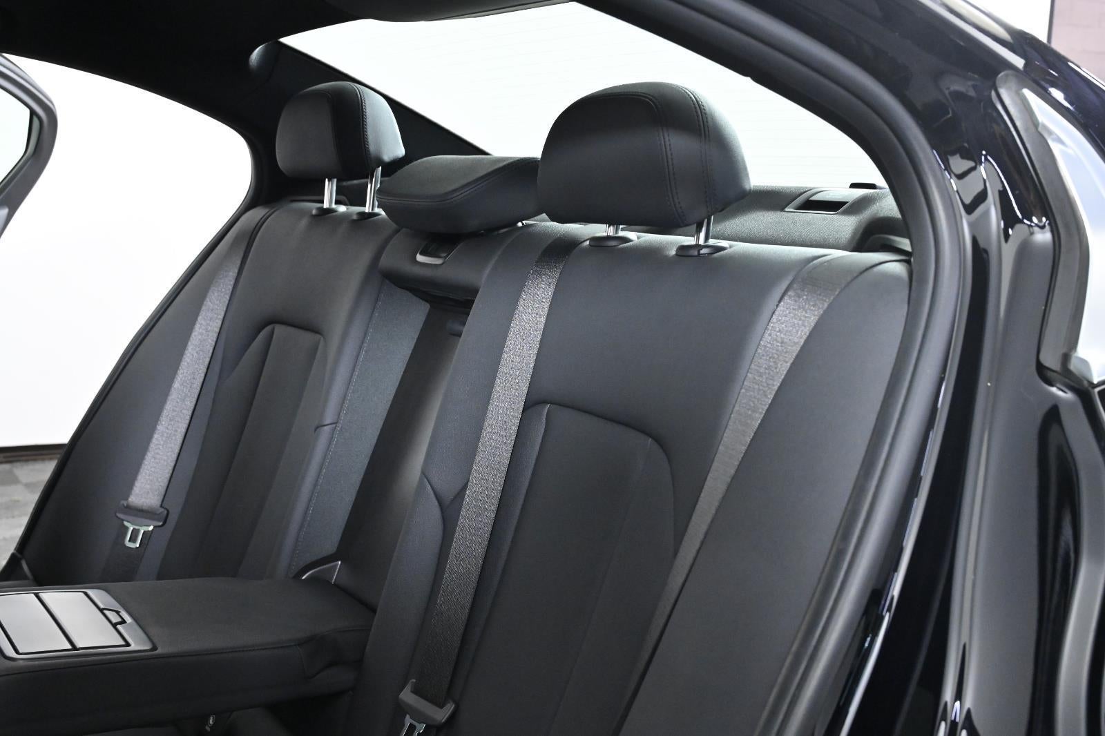 2021 BMW 3 Series 330i xDrive