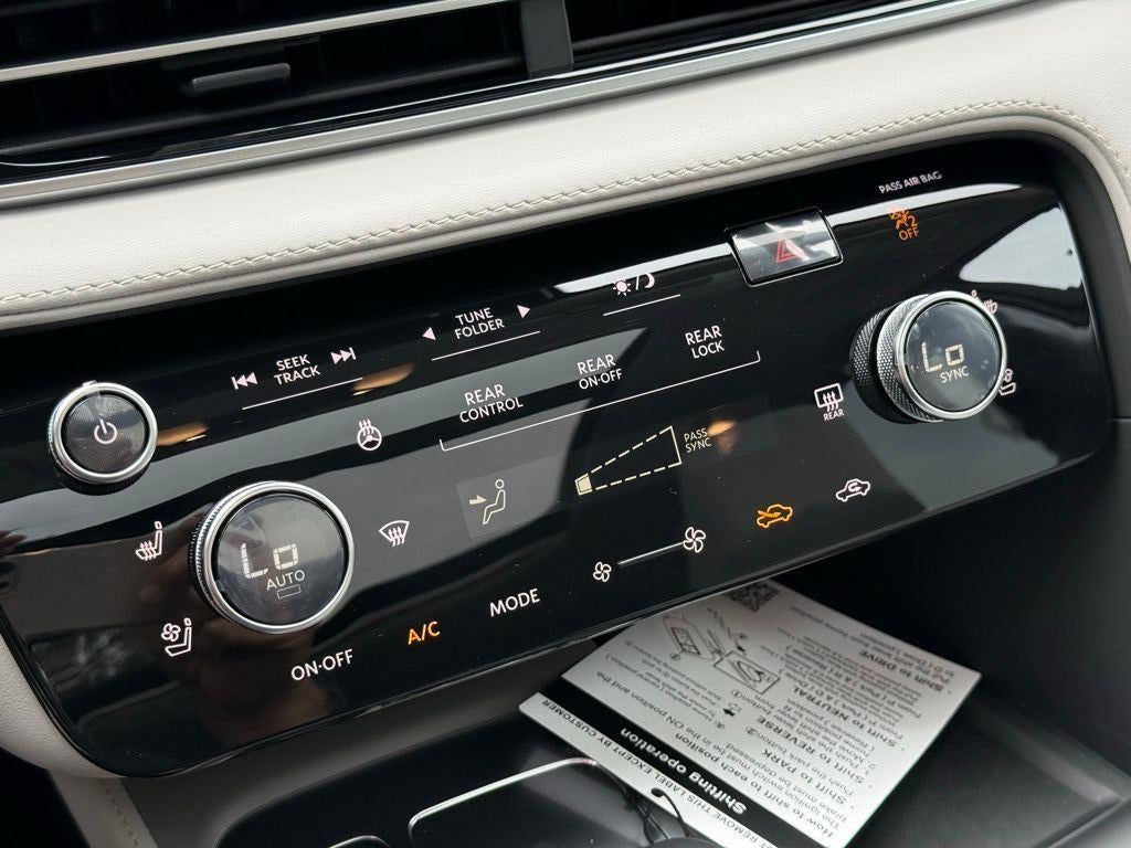 2026 INFINITI QX60 LUXE