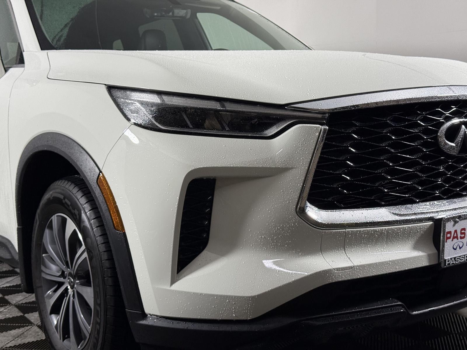 2023 INFINITI QX60 PURE