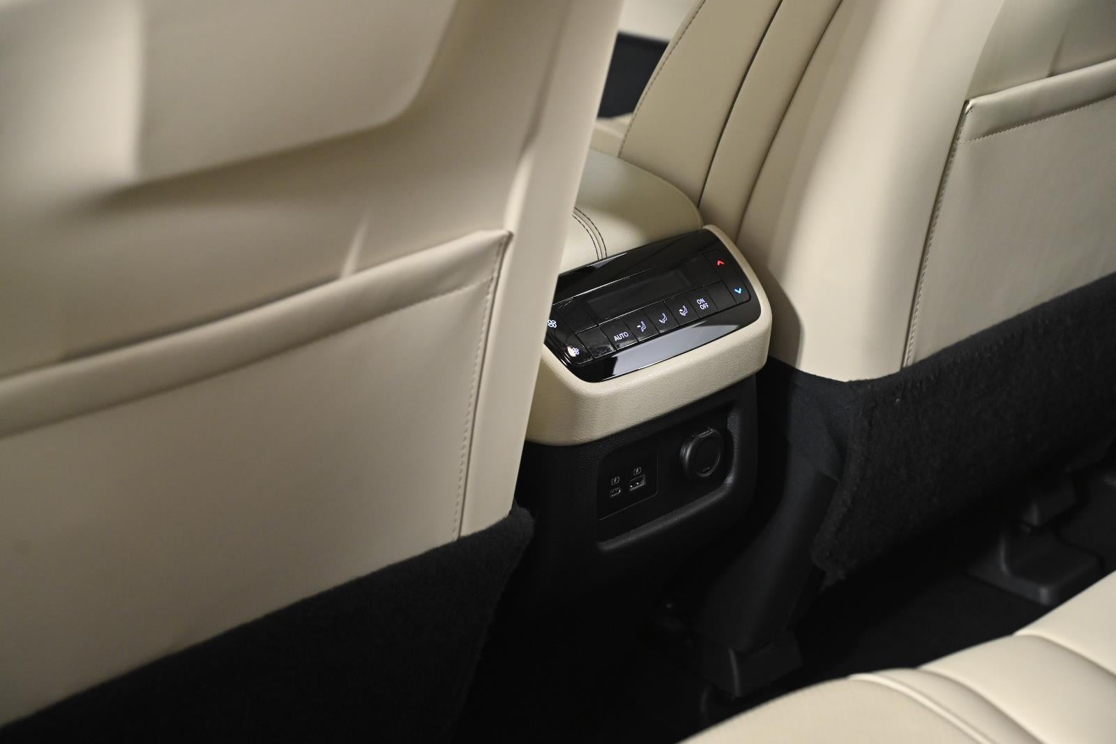 2022 INFINITI QX60 LUXE