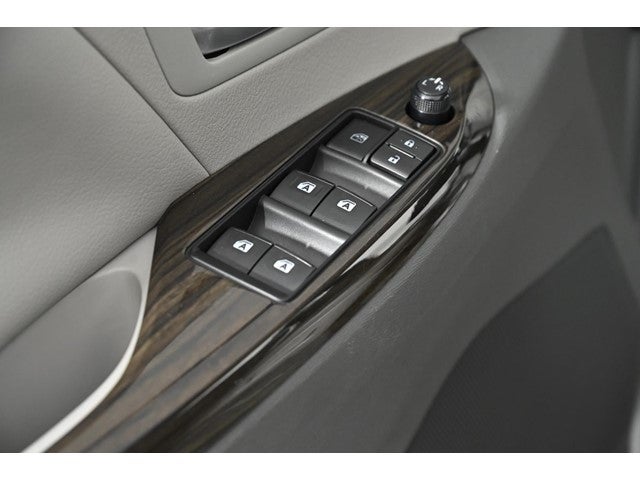 2017 Toyota Sienna XLE 8-Passenger