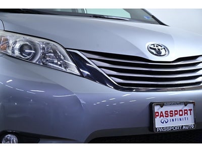 2017 Toyota Sienna XLE 8-Passenger
