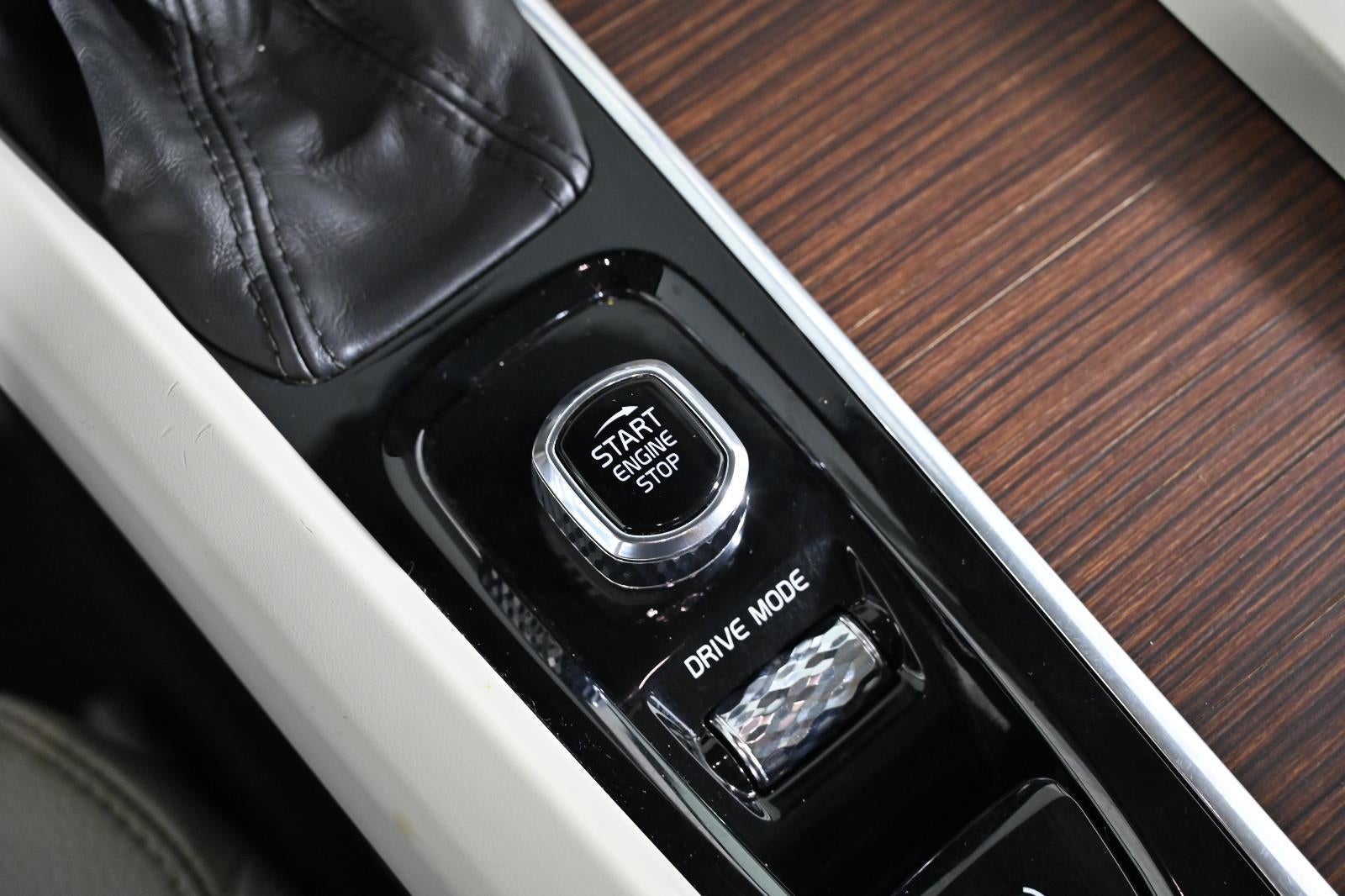 2021 Volvo S60 Momentum