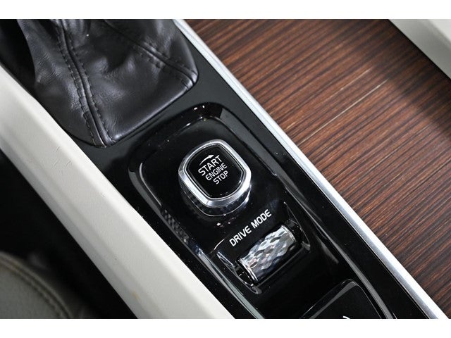 2021 Volvo S60 Momentum