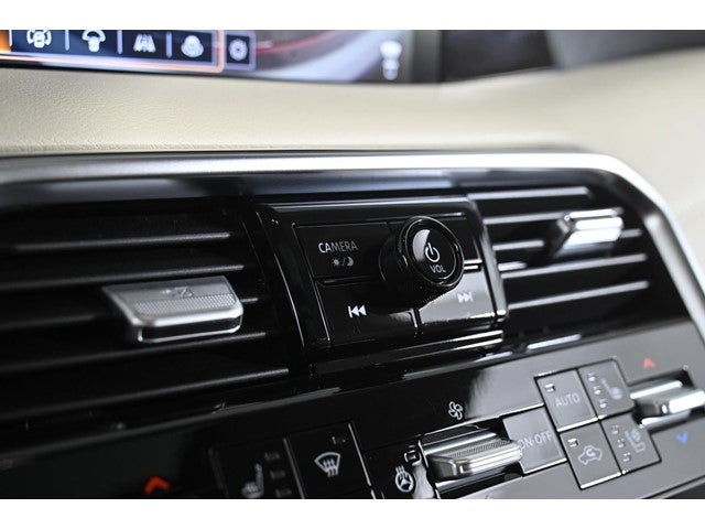 2025 Nissan Armada Platinum