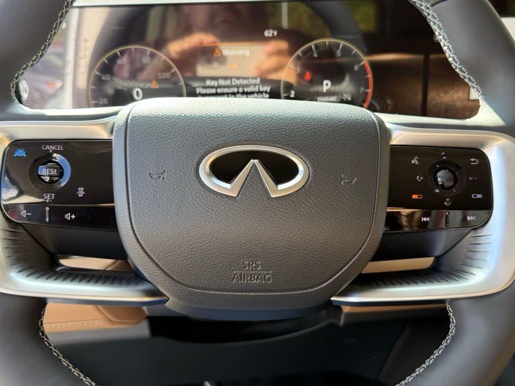 2026 INFINITI QX80 LUXE