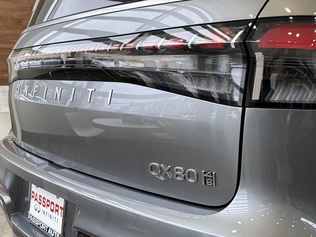 2026 INFINITI QX80 LUXE