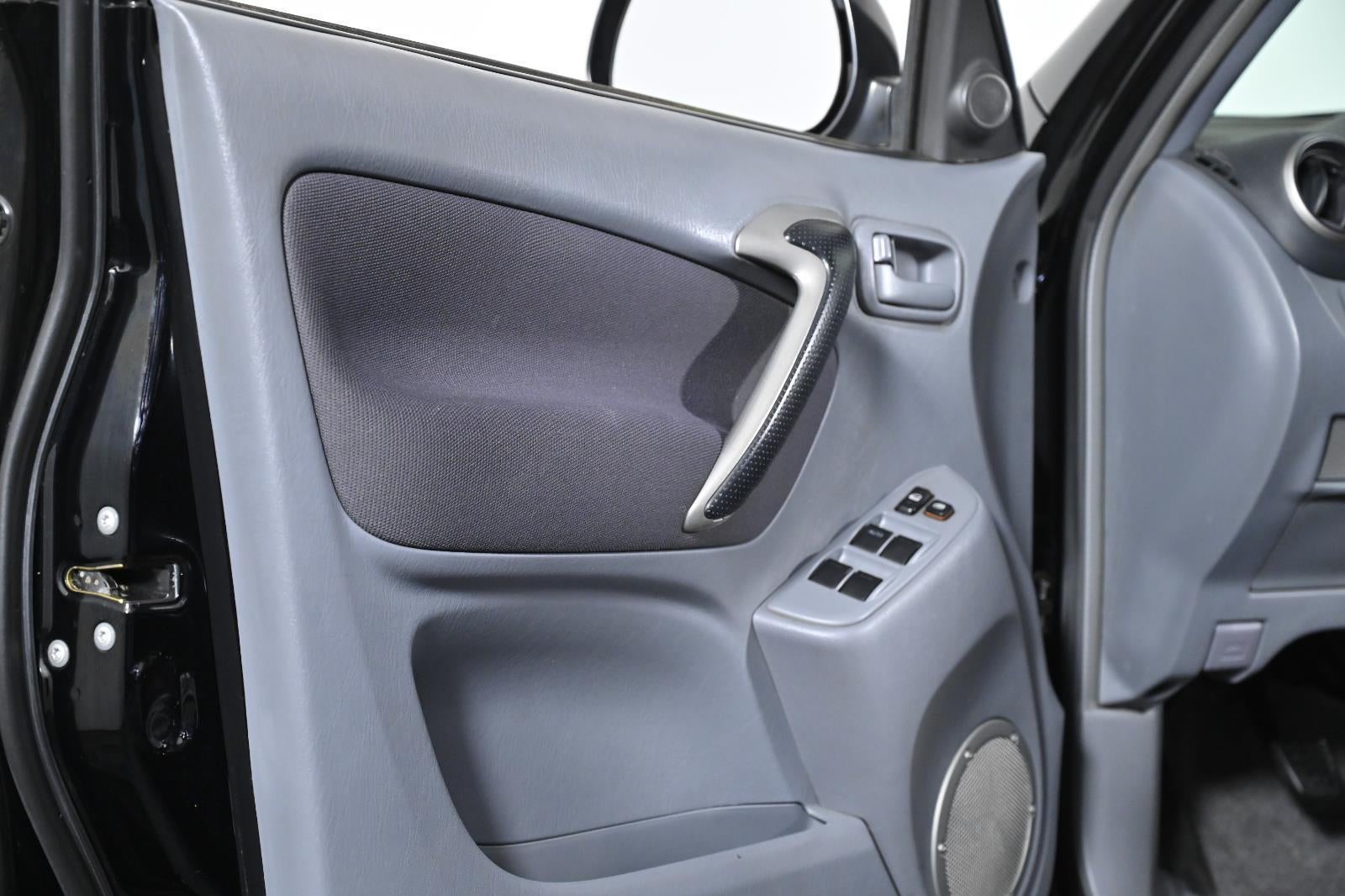 2002 Toyota RAV4 Base