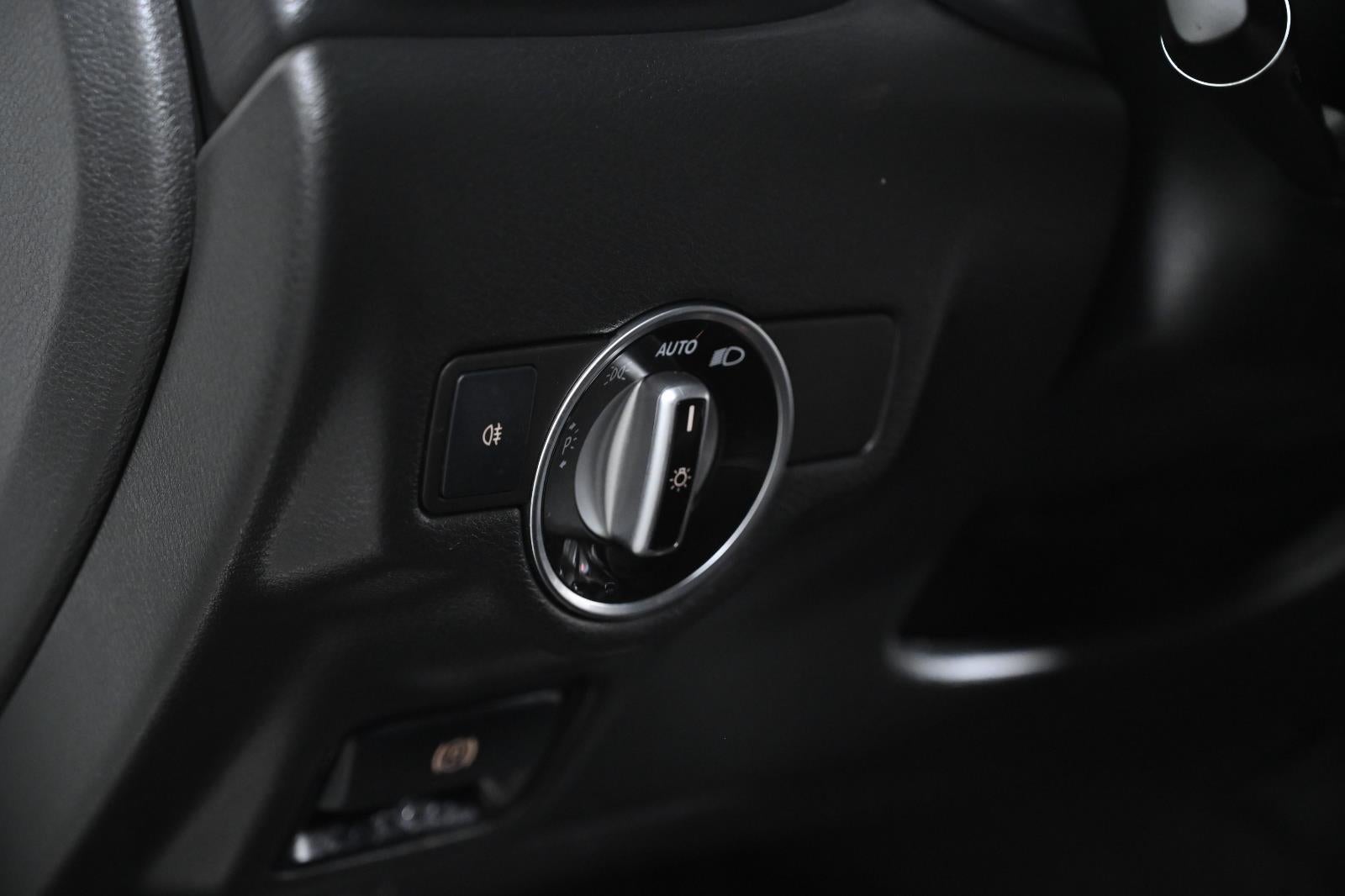 2019 INFINITI QX30 LUXE