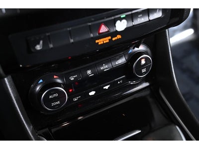 2019 INFINITI QX30 LUXE