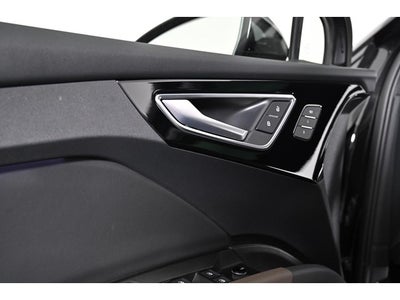 2025 Audi Q4 e-tron Premium Plus