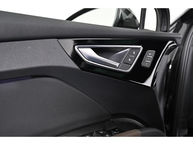 2025 Audi Q4 e-tron Premium Plus